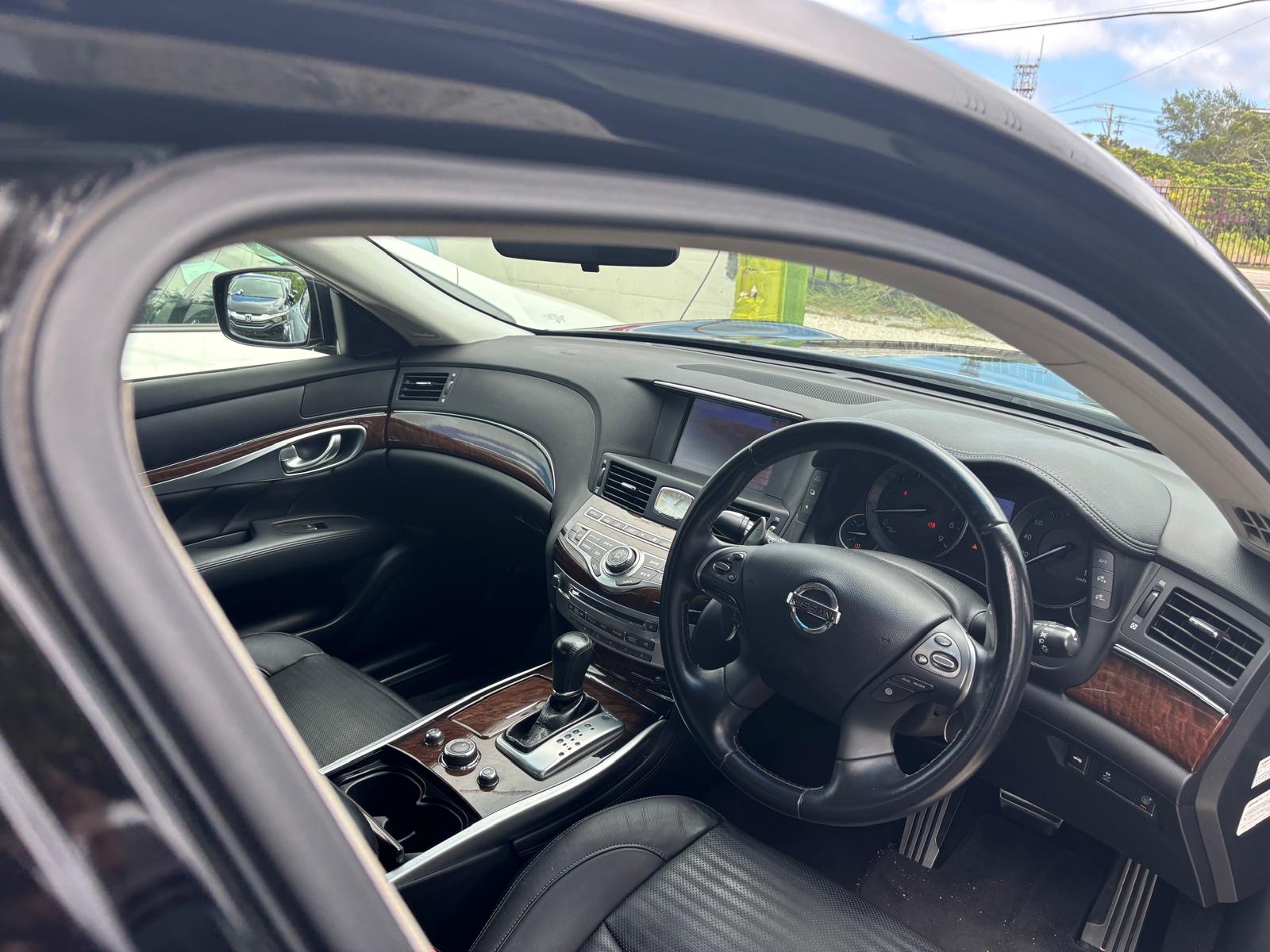 2013 🚗✨ Luxurious Nissan Fuga 370GT | 3.7L V6🔥