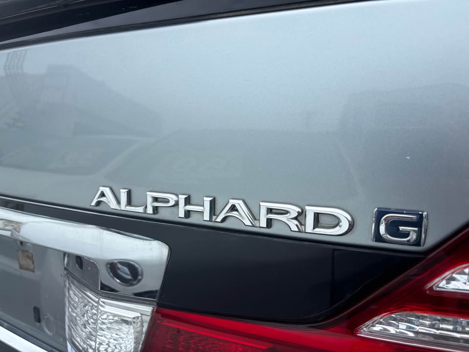 2005 Toyota Alphard Wagon 2.4 AS