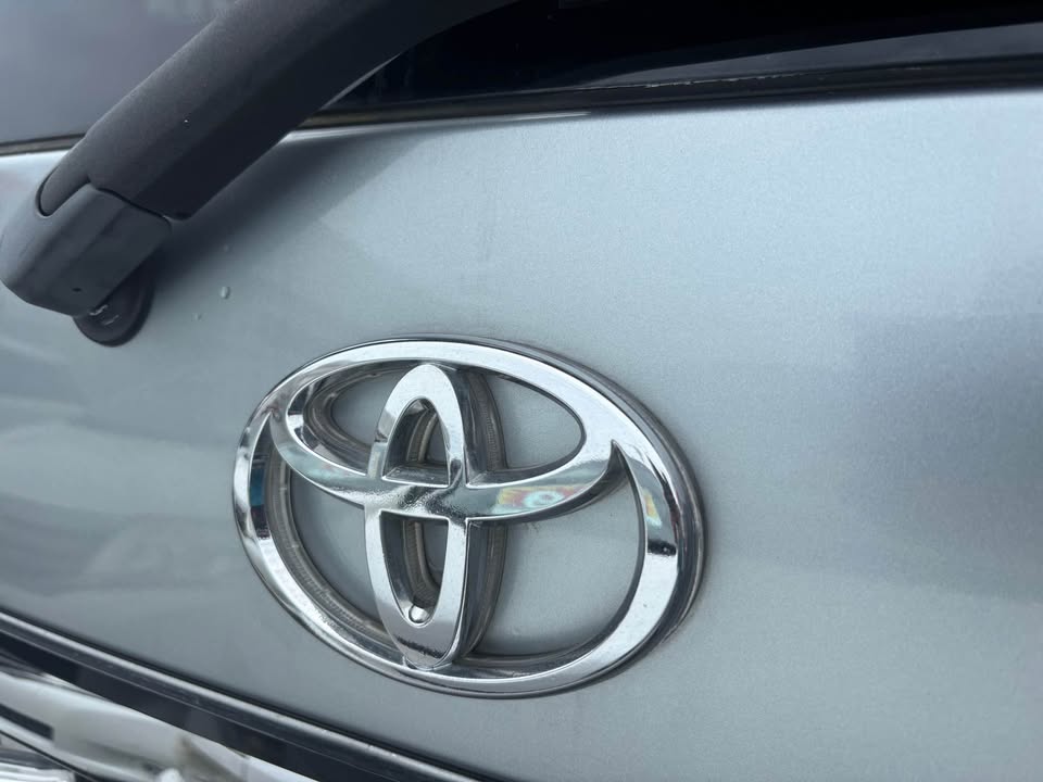 2005 Toyota Alphard Wagon 2.4 AS