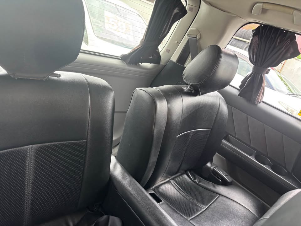 2005 Toyota Alphard Wagon 2.4 AS