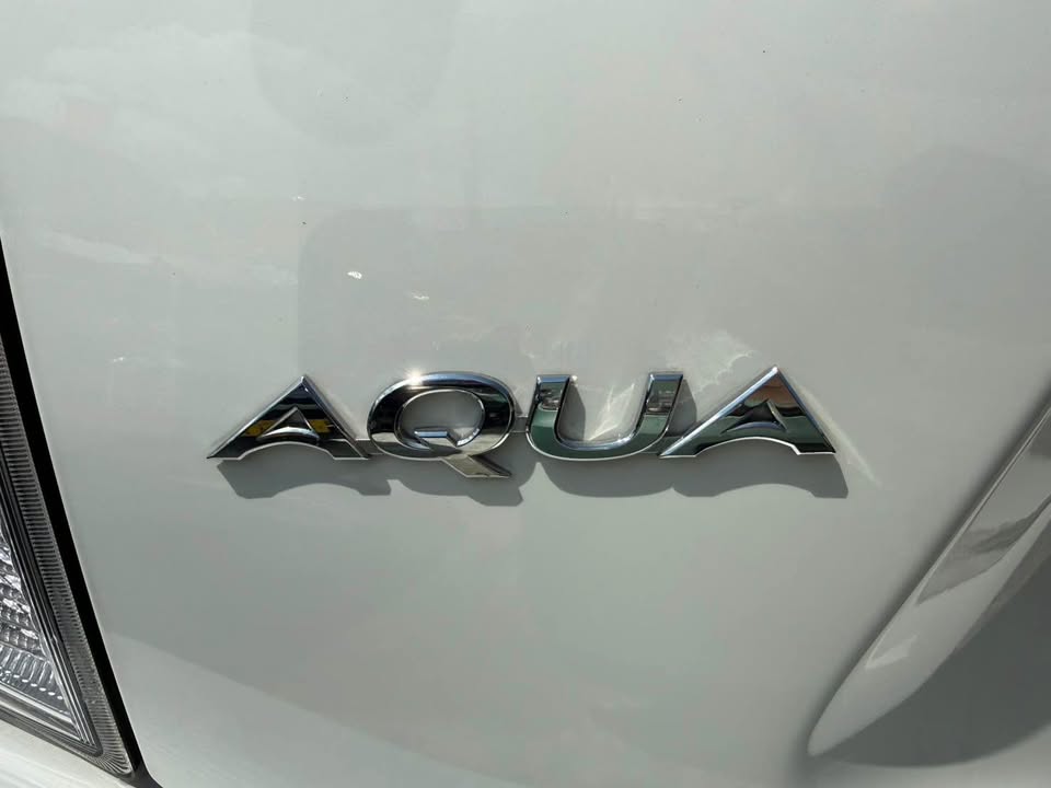 2017 Toyata Aqua S