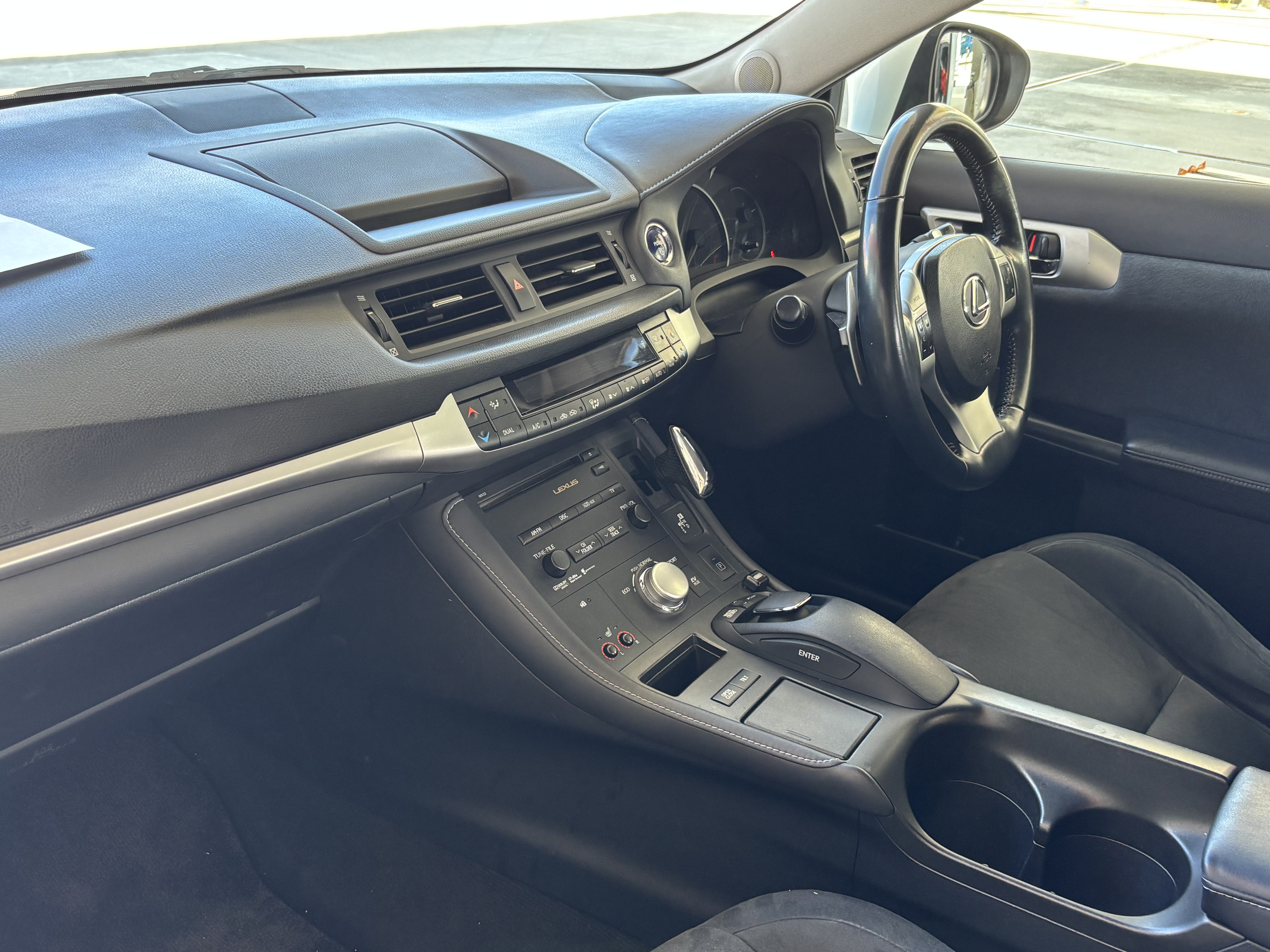 2011 Lexus CT200H version C