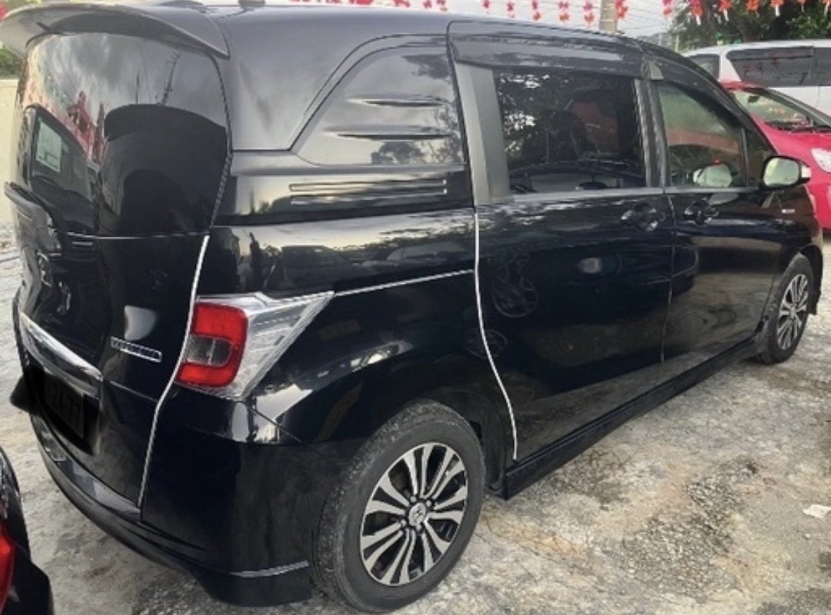 2014 Honda Freed Spike 5-Seater Hybrid