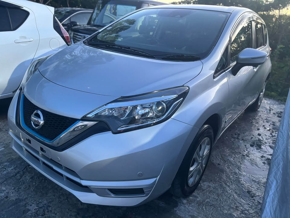 2020 Nissan Note 4WD e-POWER B FOUR