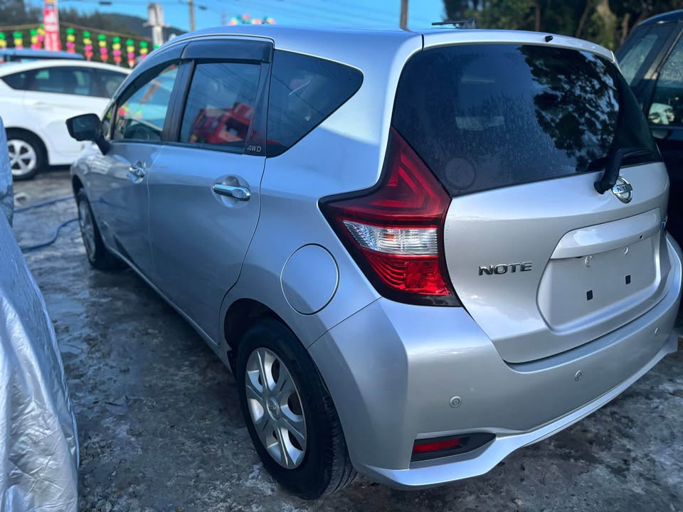 2020 Nissan Note 4WD e-POWER B FOUR