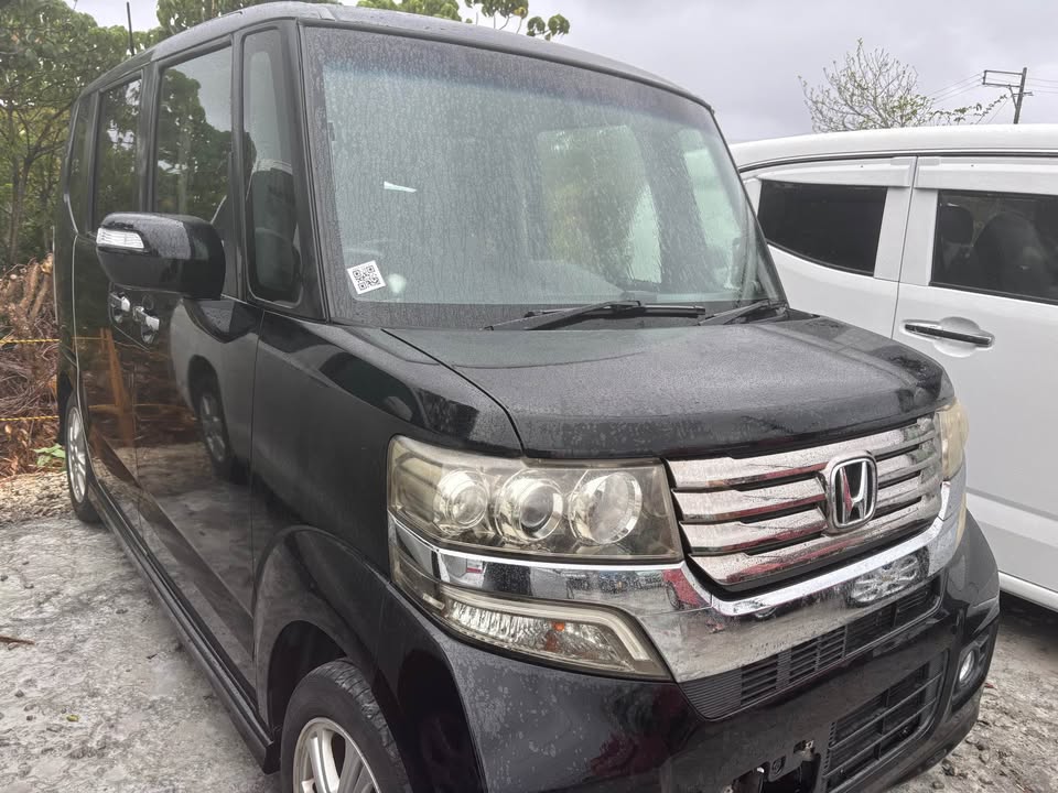 Honda N-BOX Custom GL Package