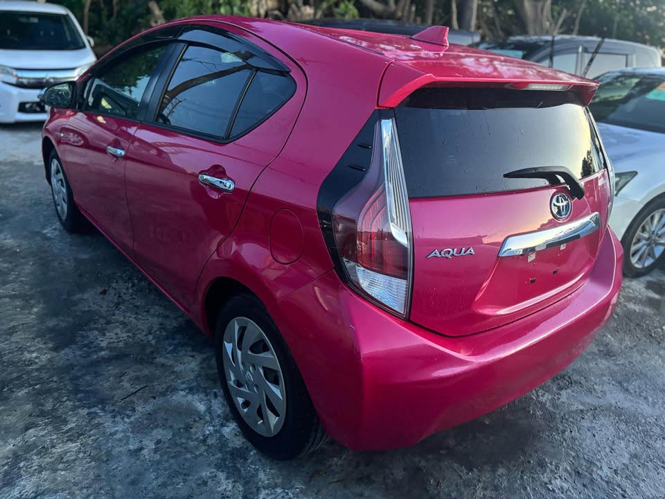 2015 Toyota Aqua S