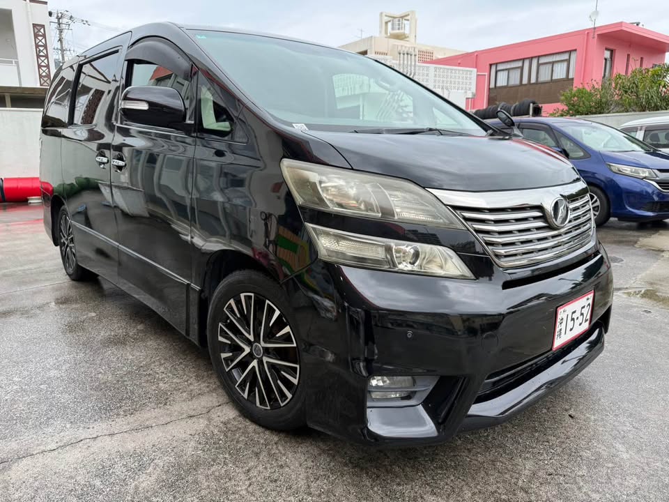 Toyota Vellfire 2.4X Platinum