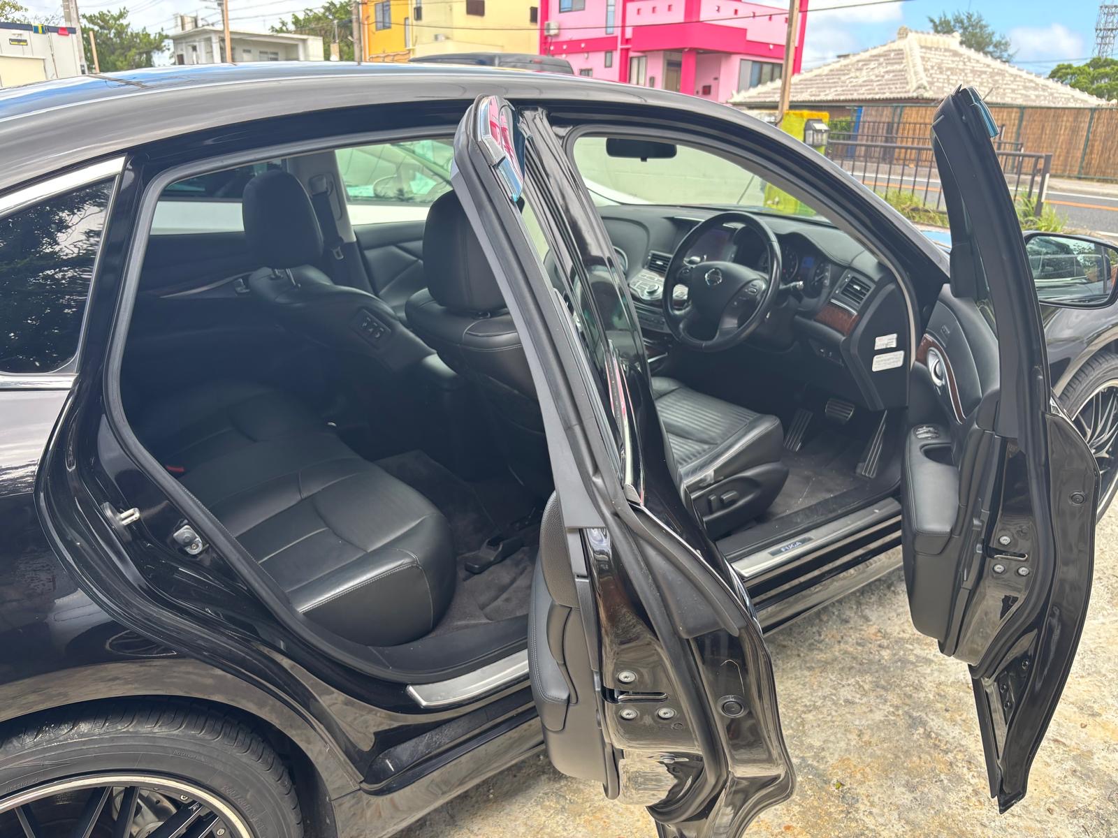 2013 🚗✨ Luxurious Nissan Fuga 370GT | 3.7L V6🔥