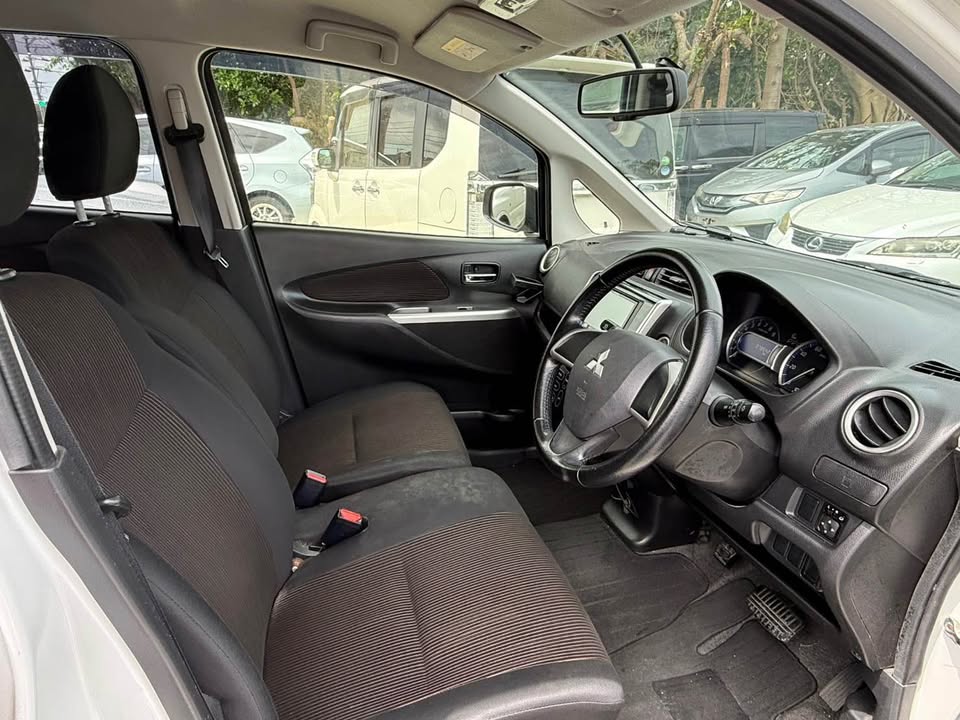 2013 Mitsubishi eK Custom Wagon T