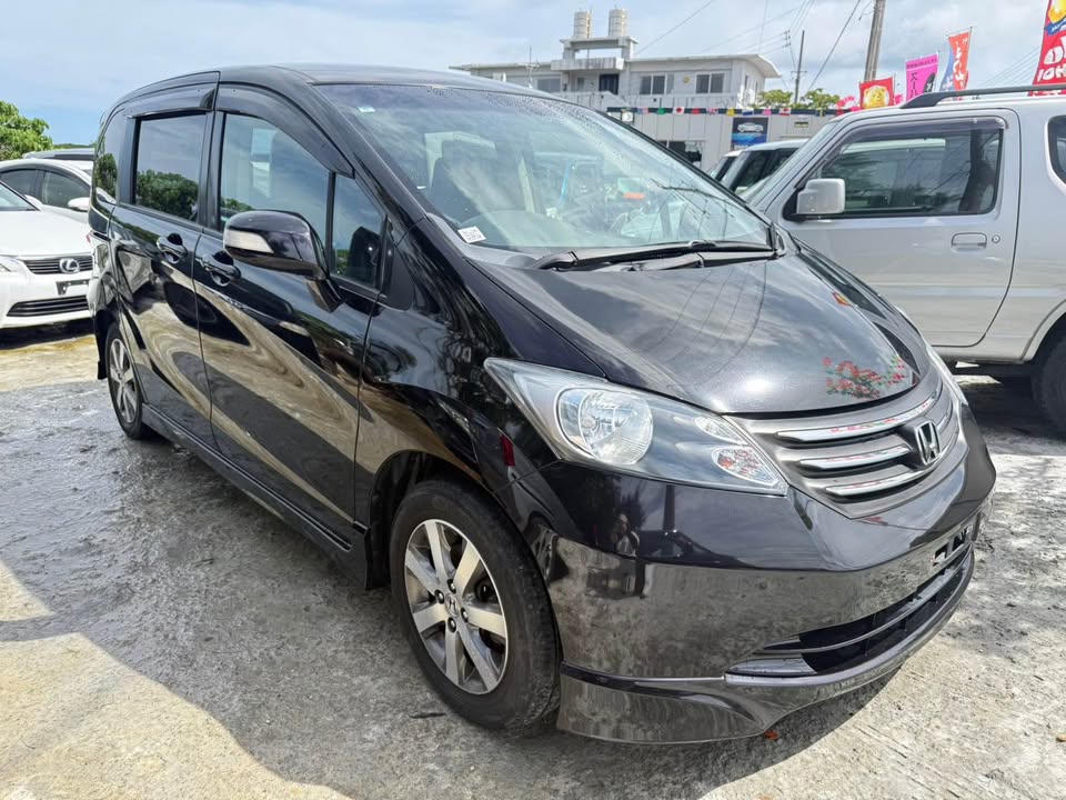 2011 Honda Freed 5-door Wagon GI
