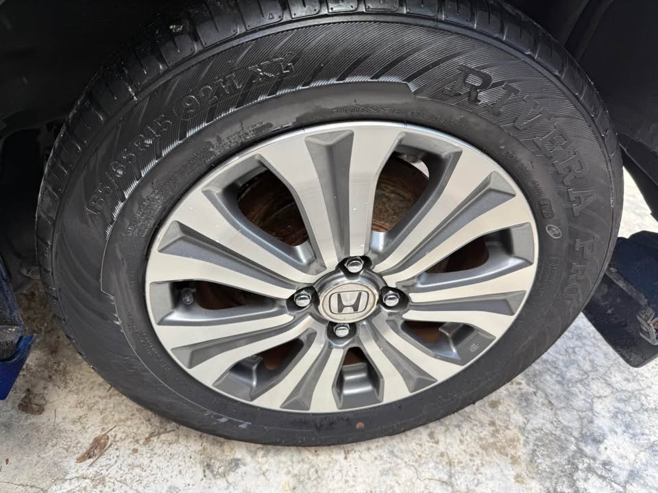 2013 Honda Freed Hybrid Just Selection