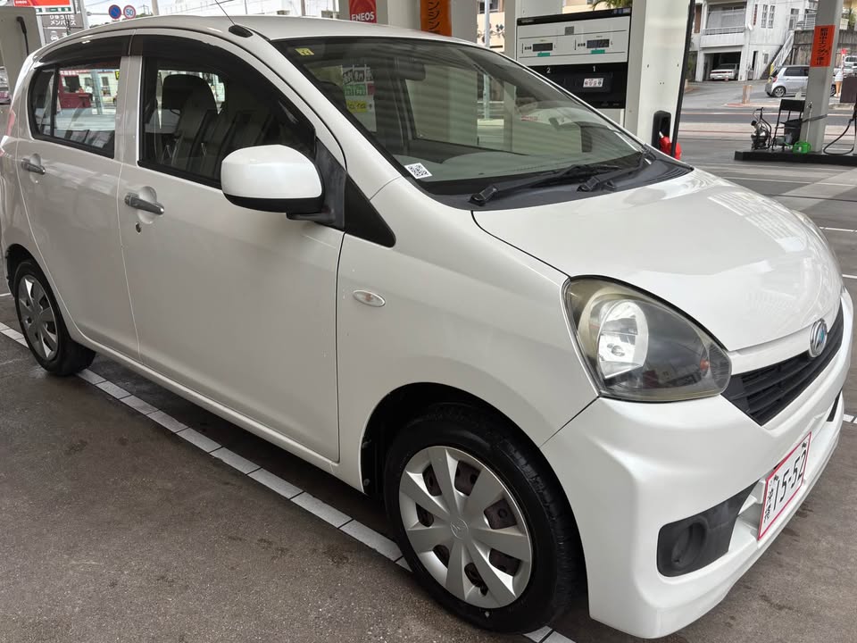 2016 Daihatsu Mira es L