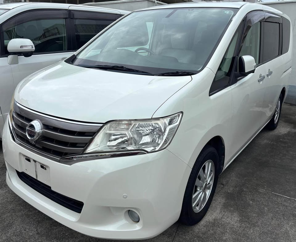 Nissan Serena 20G