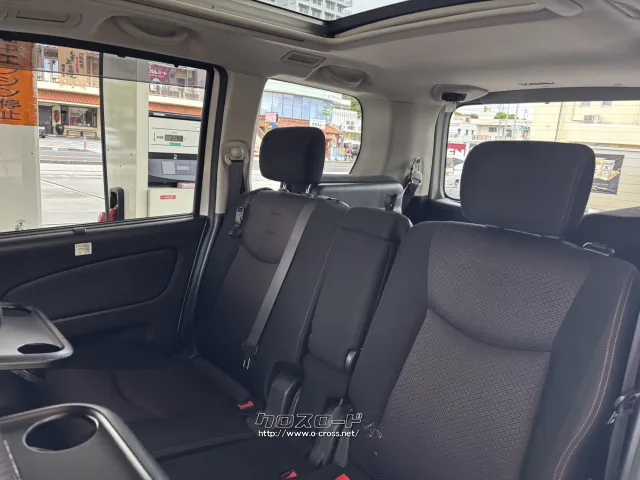 2013 Nissan Serena　Highway Star S-HV with panoramic Roof