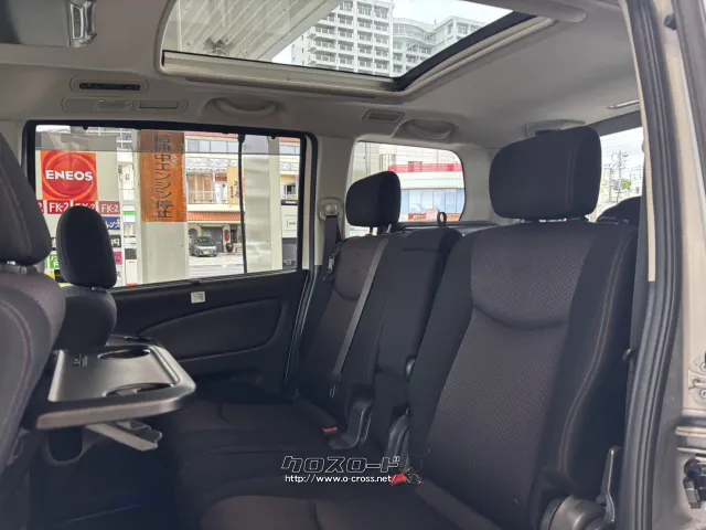 2013 Nissan Serena　Highway Star S-HV with panoramic Roof