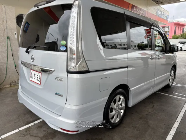 2013 Nissan Serena　Highway Star S-HV with panoramic Roof