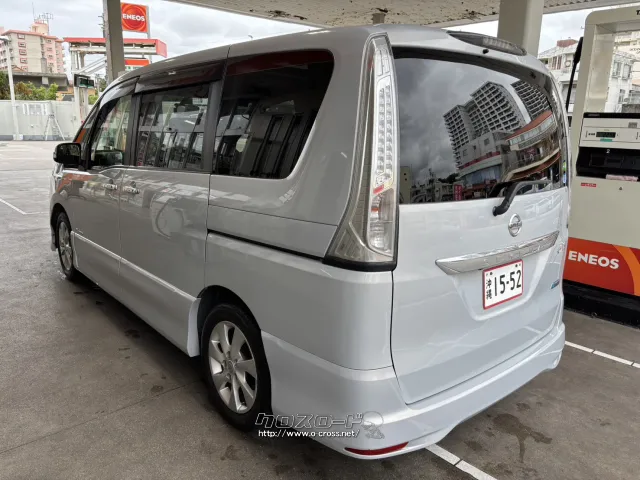 2013 Nissan Serena　Highway Star S-HV with panoramic Roof